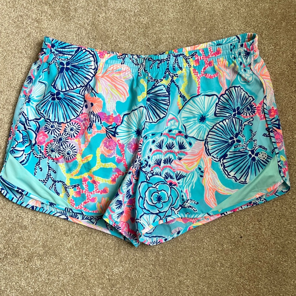 SOLD!! Lilly Pulitzer Luxletic shorts sz M
